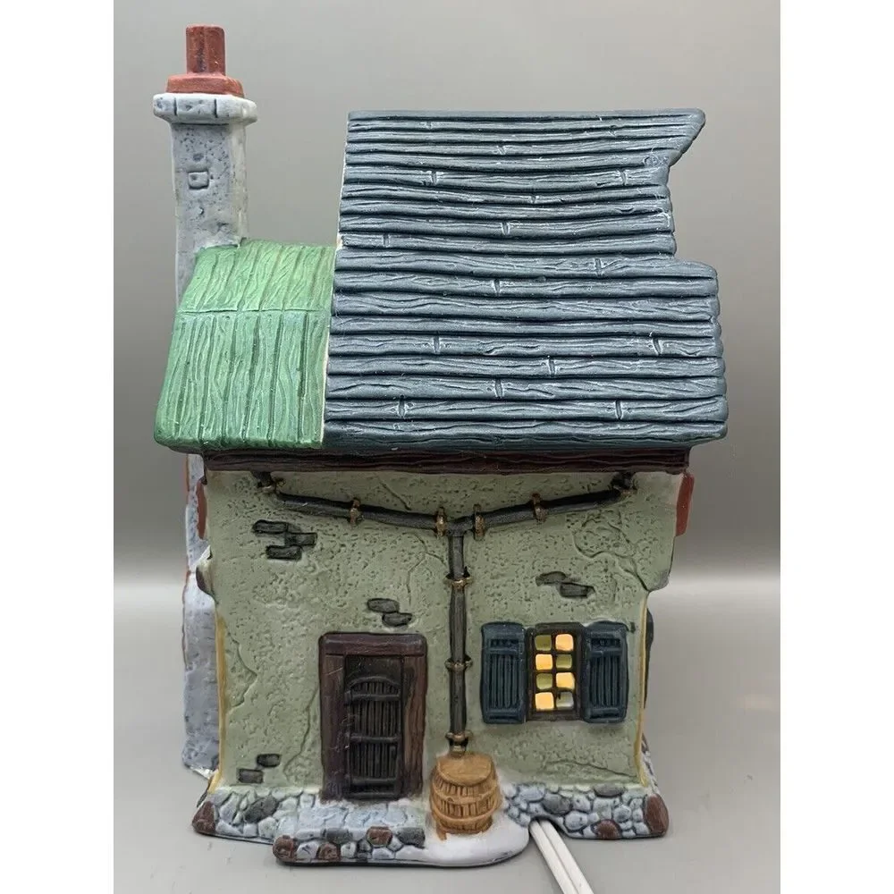 Vintage Santa's Best Our Town‎ Porcelain Collectable 1st Ed The Wilson House
